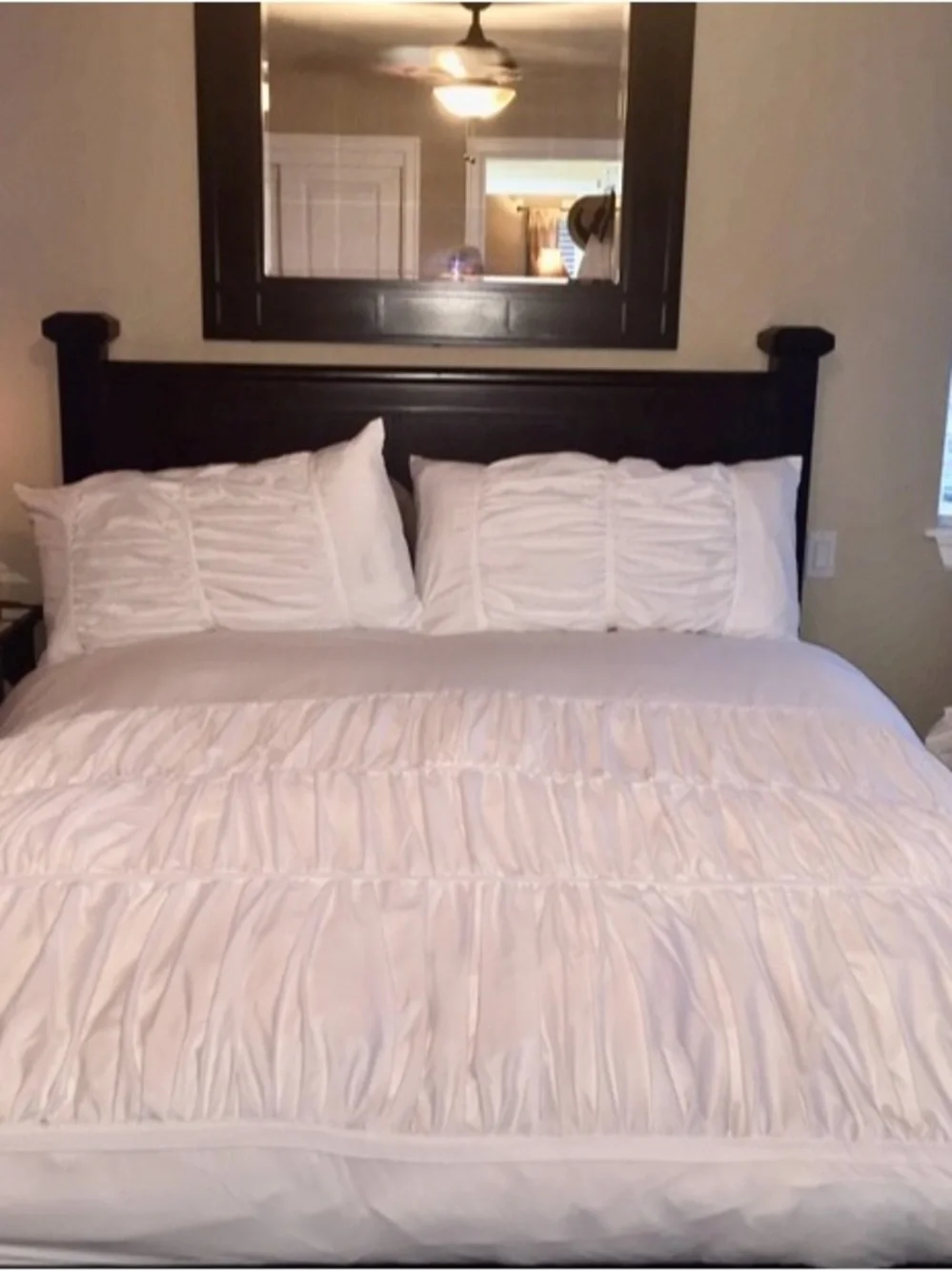 LN Queen Sz White Ruched Duvet Comforter Set - Classic Home Bedding